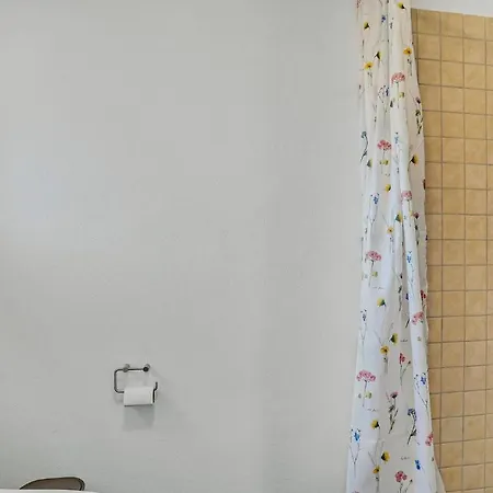 2 Bedroom Gorgeous In